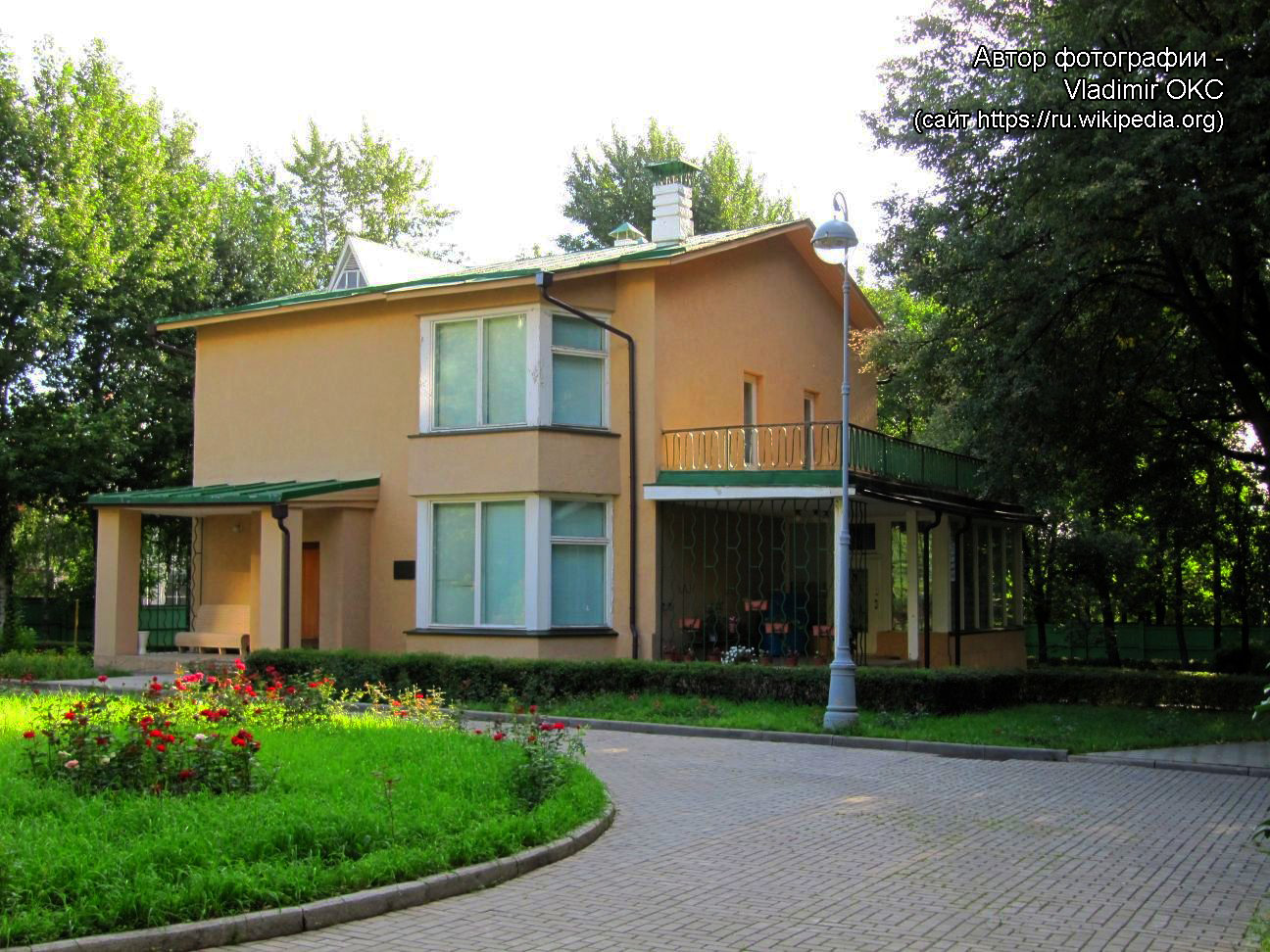 �. ������, ��. 1-� ������������, ��� � 28, ���-����� �.�. ������� (����� ���������� - Vladimir OKC, ���� https://ru.wikipedia.org/wiki)