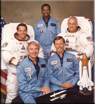 ������ ������ "Challenger" STS-41B (����� �������): ������ ������, ���� �����, ������� �������, ������ ������ � ���� �����������