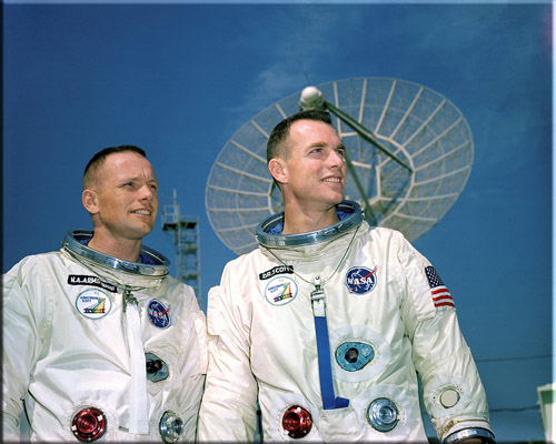 ������ ������������ ������� "Gemini - 8": �������� - ���� ��������� (�����) � ����� - ������ �����