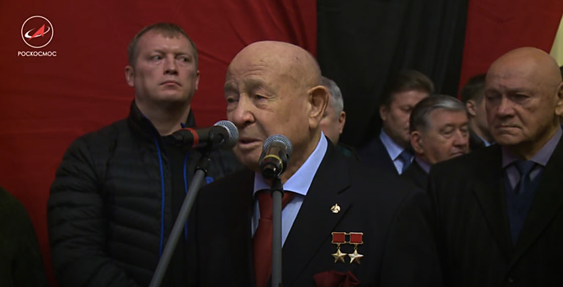 Московская обл., г. Жуковский, Дворец культуры. Церемония прощания с Героем Советского Союза, Лётчиком-космонавтом СССР, Заслуженным лётчиком-испытателем СССР Игорем Петровичем Волком (автор фотографии - Кошлаков Владимир Дмитриевич; 10 января 2017 года)